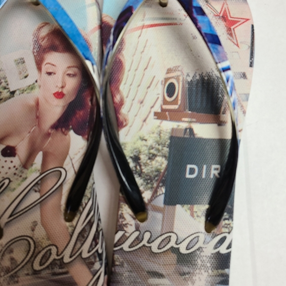 Hollywood Pinup Girl Retro Flip Flops - Picture 3 of 8